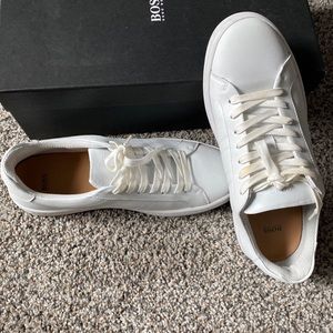Boss shoes only wore a couple times so they’re in great condition